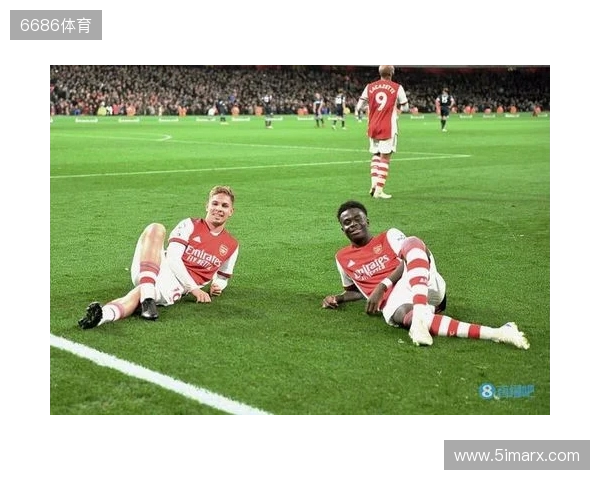 性能跃迁!全新自研54系列绝鲨MAX方案 ATK 烈空X1 V2鼠标 焕芯登场! 性能跃迁!全新自研54系列绝鲨MAX方案 ATK 烈空X1 V2鼠标 焕芯登场!